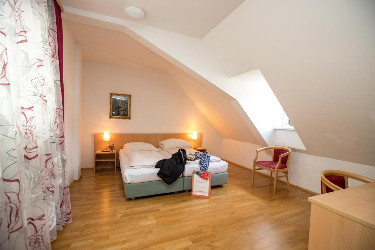 Gaestehaus Deutscher Orden Wien Екстериор снимка